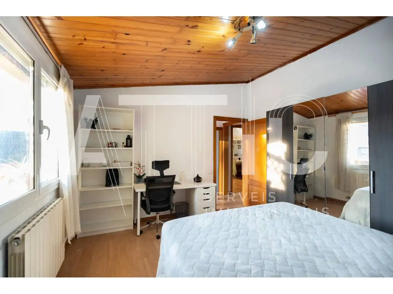 Schlafzimmer von Maisonette zum Verkauf in Sabadell mit Klimaanlage, Heizung und Terrasse