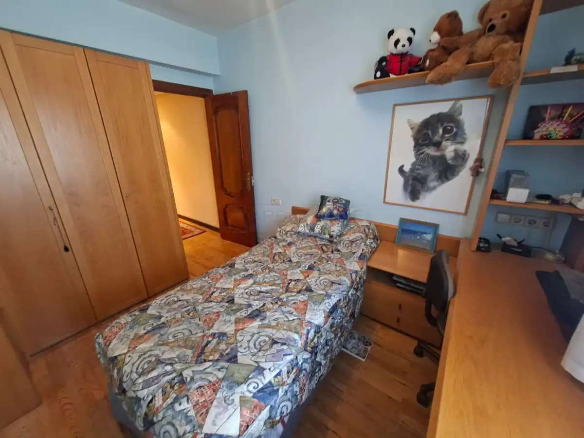 Habitación de Piso en venta en Vitoria - Gasteiz con Calefacción y Parquet