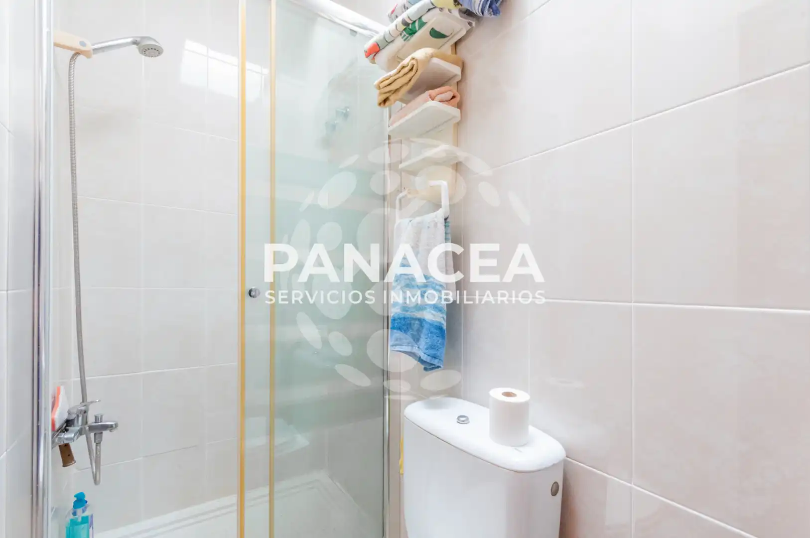 Bathroom of Houses for sale in Roquetas de Mar  with Private garden, Furnished and Washing machine