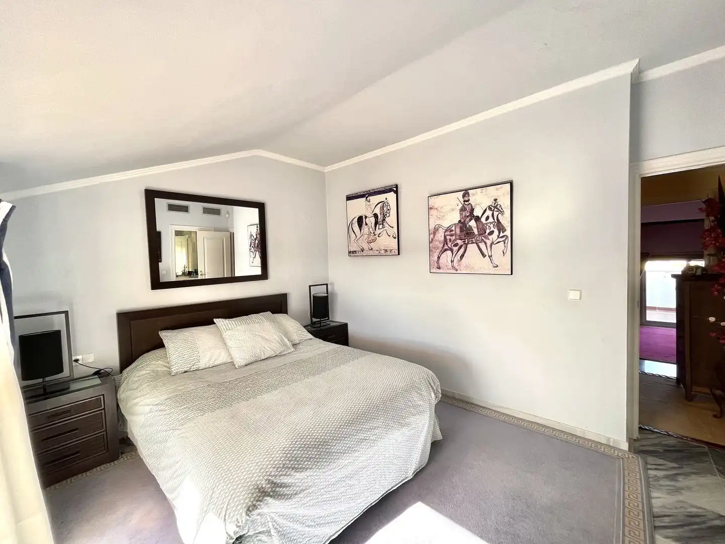 Habitación de Dúplex en venta en Marbella con Aire acondicionado, Trastero y Piscina comunitaria