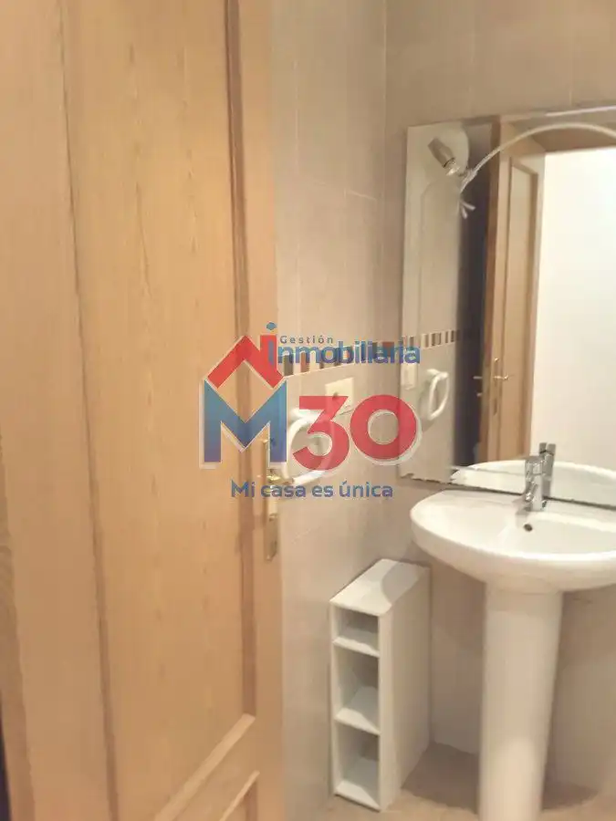 Baño de Apartamento en venta en Miranda de Ebro con Calefacción, Parquet y Terraza