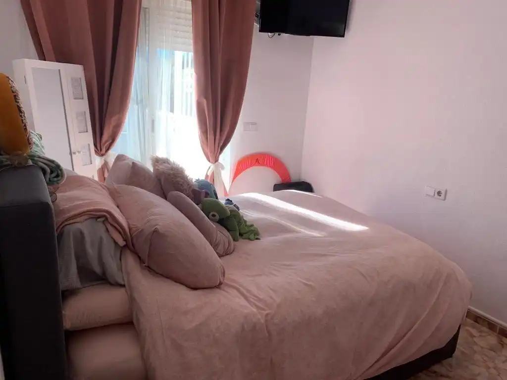 Dormitori de Casa o xalet en venda en Orihuela amb Aire condicionat, Calefacció i Jardí privat