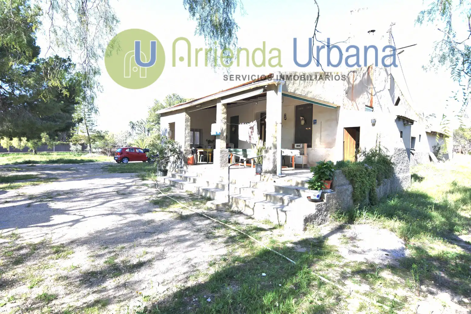 Vista exterior de Casa o xalet en venda en Elche / Elx amb Jardí privat i Terrassa