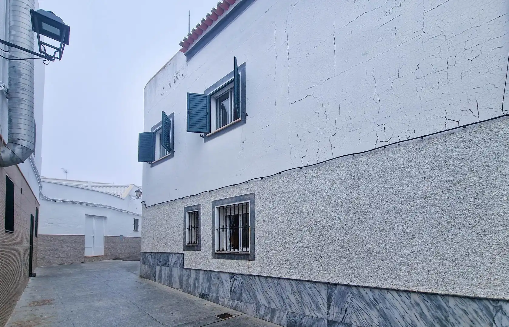 Vista exterior de Casa o chalet en venta en Cheles con Terraza, Trastero y Balcón