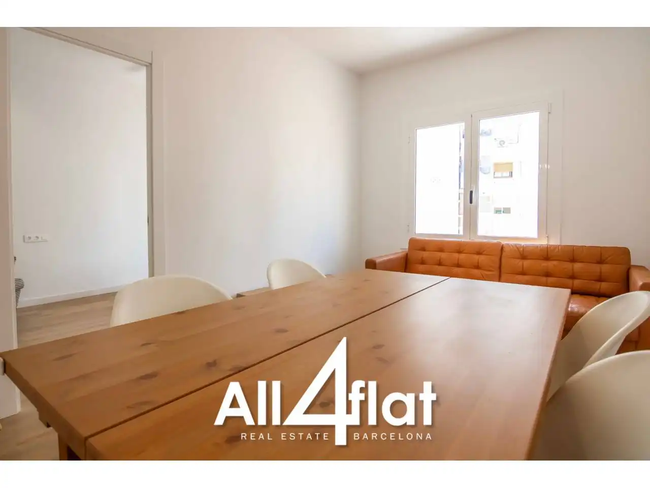 Dining room of Flat for rent in Barcelona  with Air Conditioner and Alarm