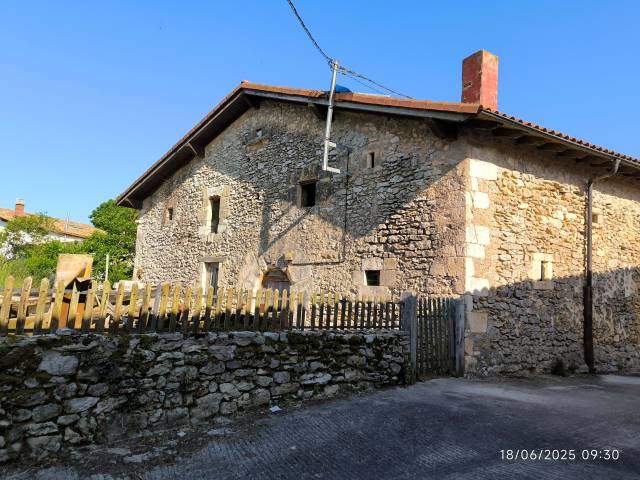 Casa adosada en Venta en San Juan  A Onraita en Arraia-Maeztu