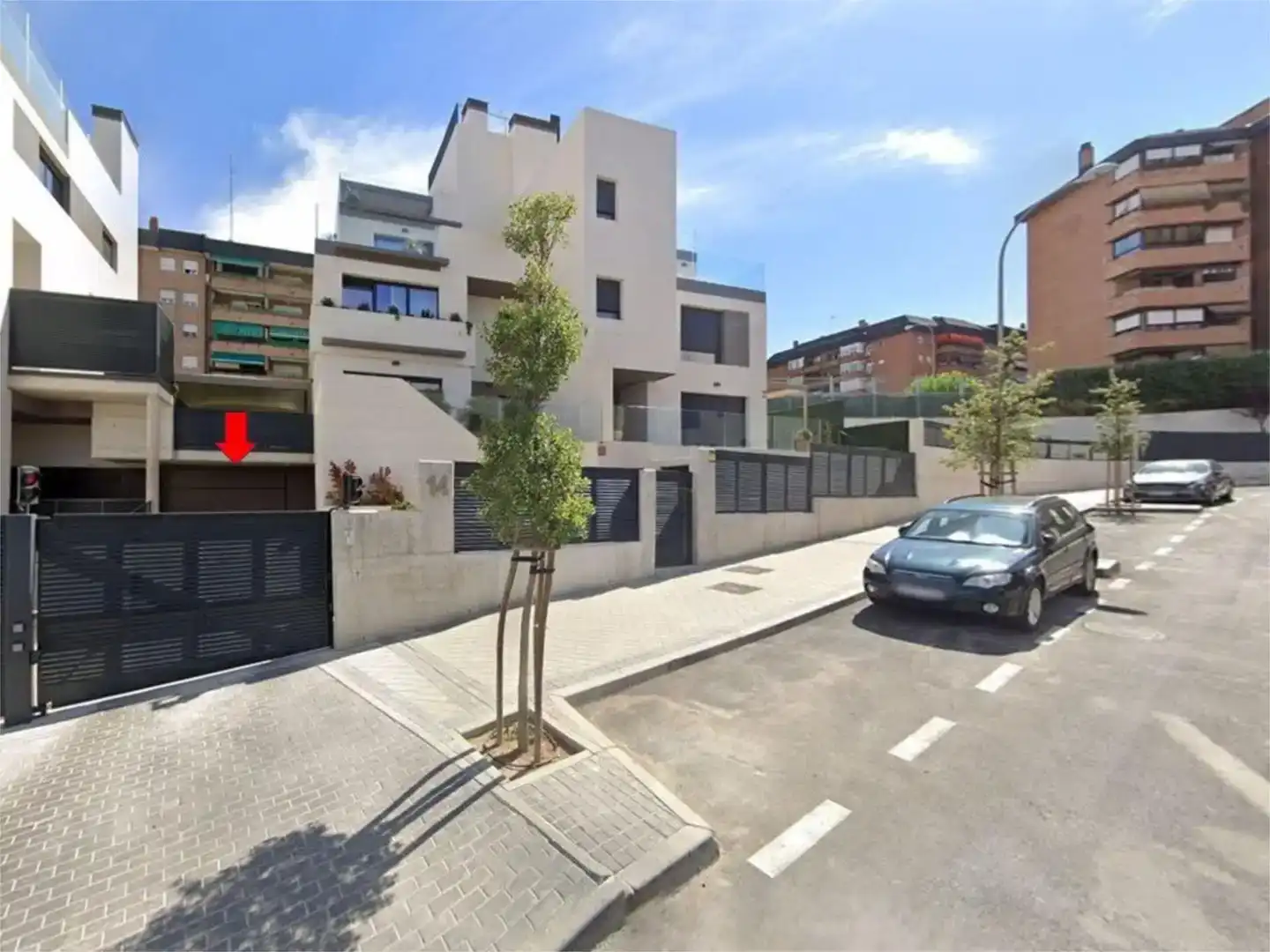 Vista exterior de Garatge en venda en Madrid