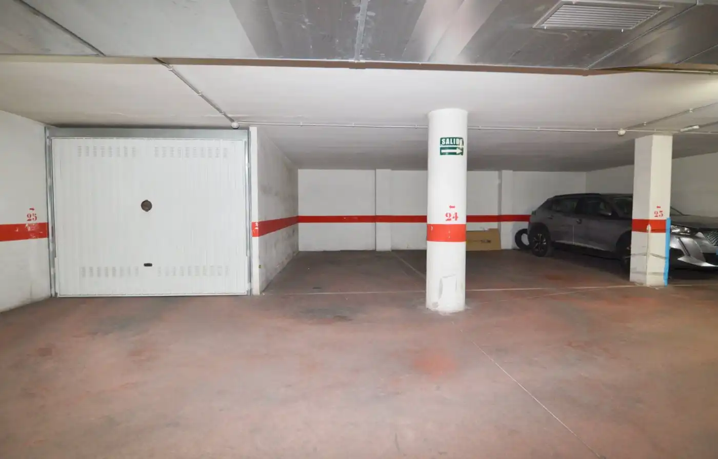 Einzelparkplatz zum Verkauf in Rollo - Puente Ladrillo