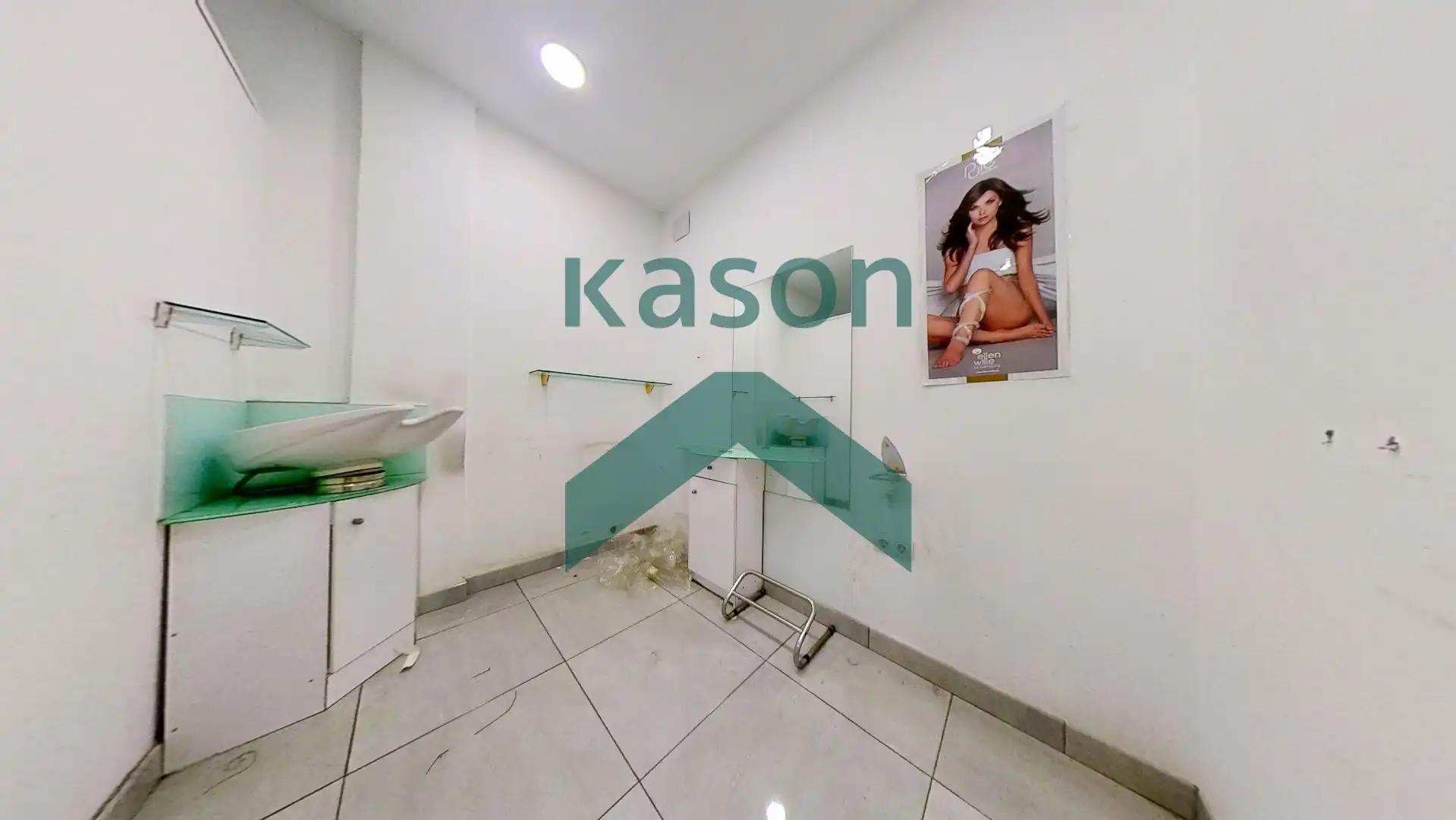 Baño de Local de alquiler en Madrid con Aire acondicionado