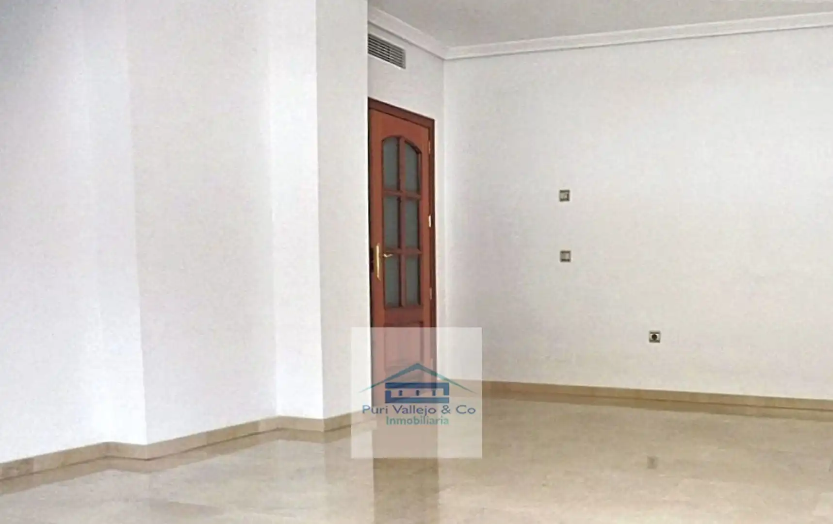 Flat for rent in Córdoba  with Air Conditioner, Terrace and Storage room