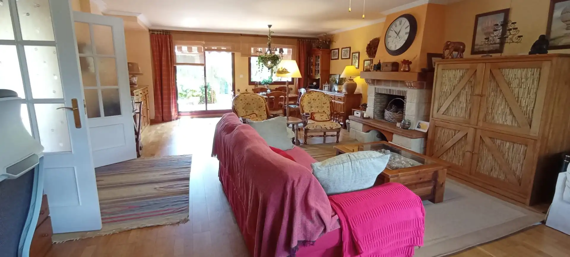 Sala d'estar de Casa adosada en venda en Simancas amb Calefacció, Jardí privat i Parquet