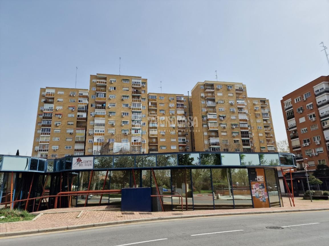 Premises to rent in Calle los Alpes, Zona Renfe, Centro, Alcorcón