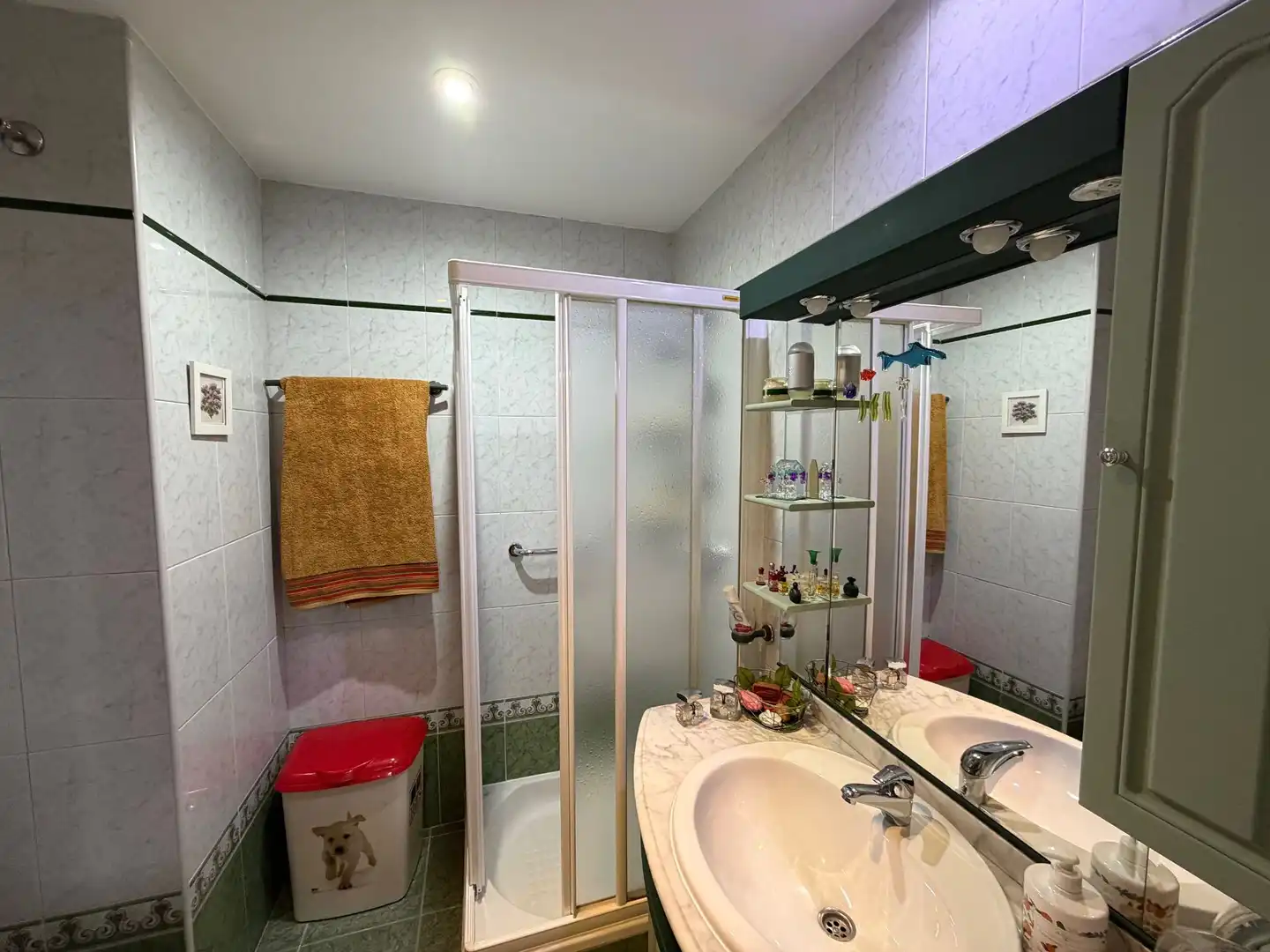 Baño de Casa adosada en venta en Fuenlabrada con Aire acondicionado, Calefacción y Trastero