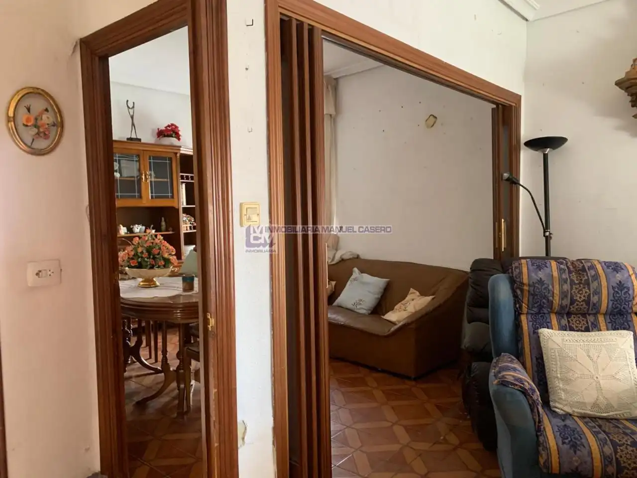 Sala d'estar de Casa o xalet en venda en Cáceres amb Calefacció, Jardí privat i Terrassa