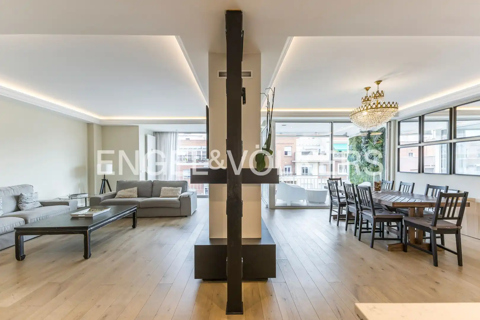 Flat with terrace to rent in Diego de León