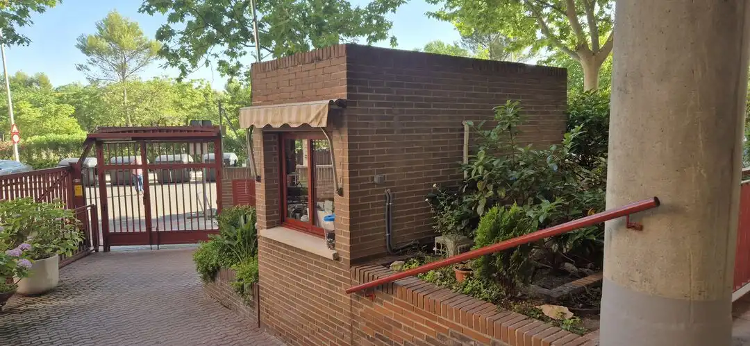 Exterior view of Flat for rent in Madrid  with Air Conditioner, Heating and Private garden