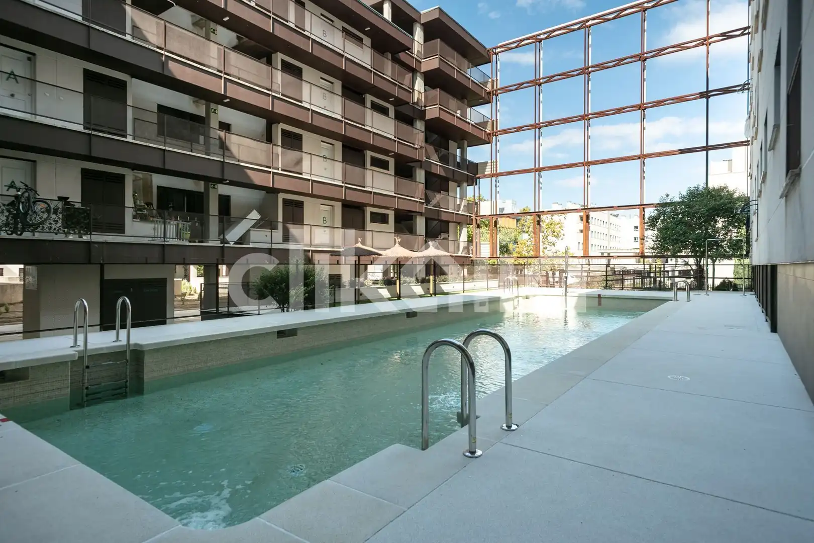 Piso con piscina en venta en Latina, imagen 3