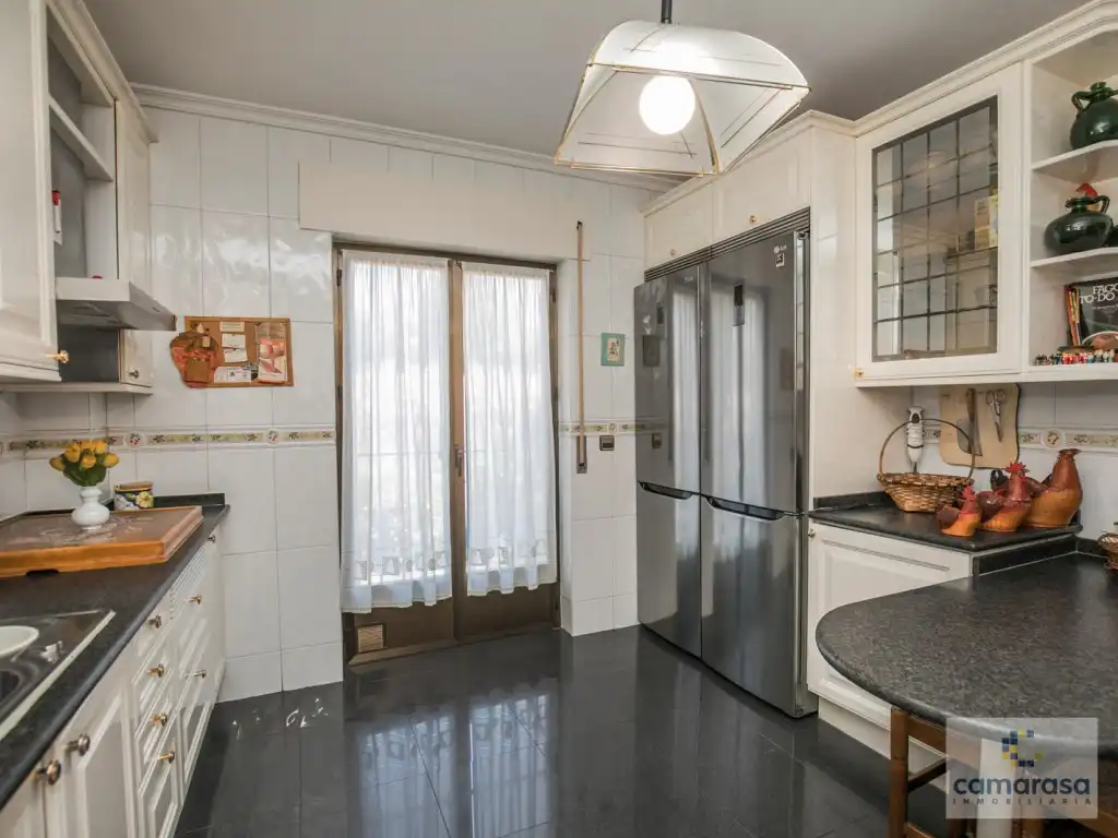 Cocina de Casa o chalet en venta en Ávila con Jardín privado, Piscina y Piscina comunitaria