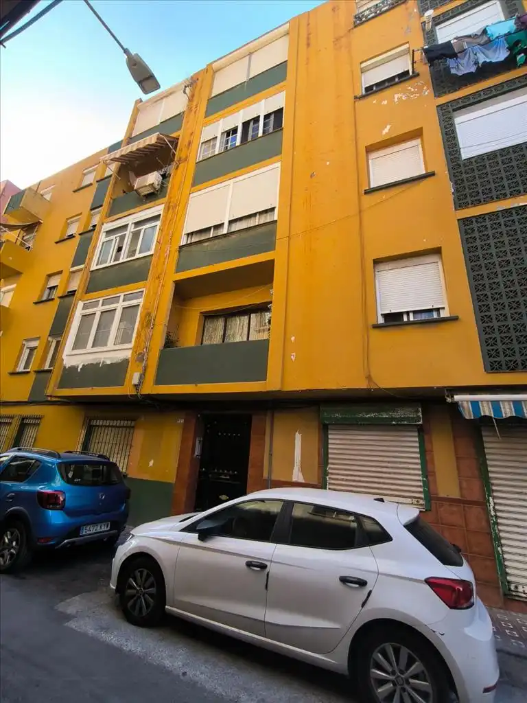 Flat for sale in AV CADIZ