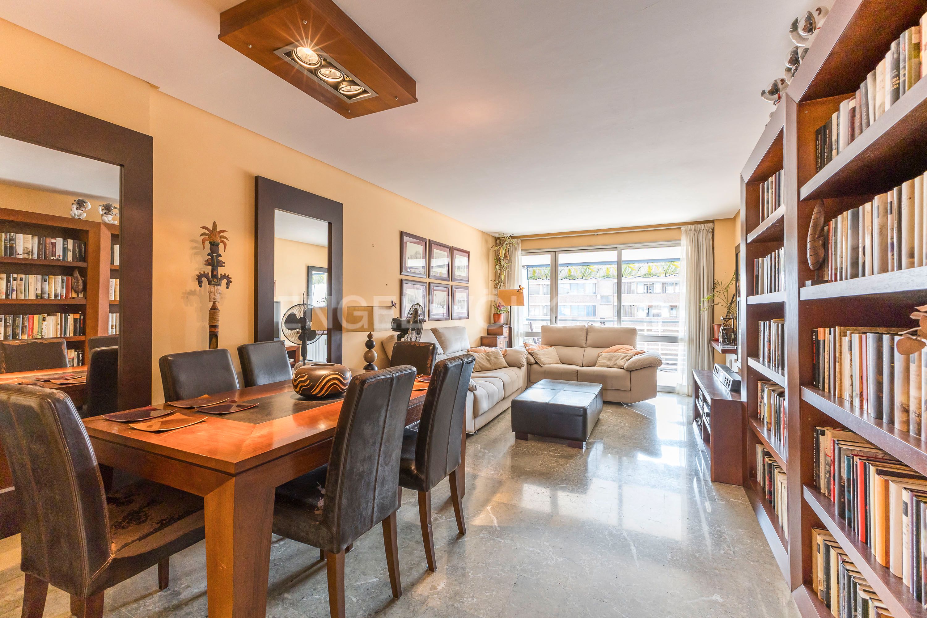 Living room of Apartment for sale in  Madrid Capital  with Heating, Private garden and Terrace