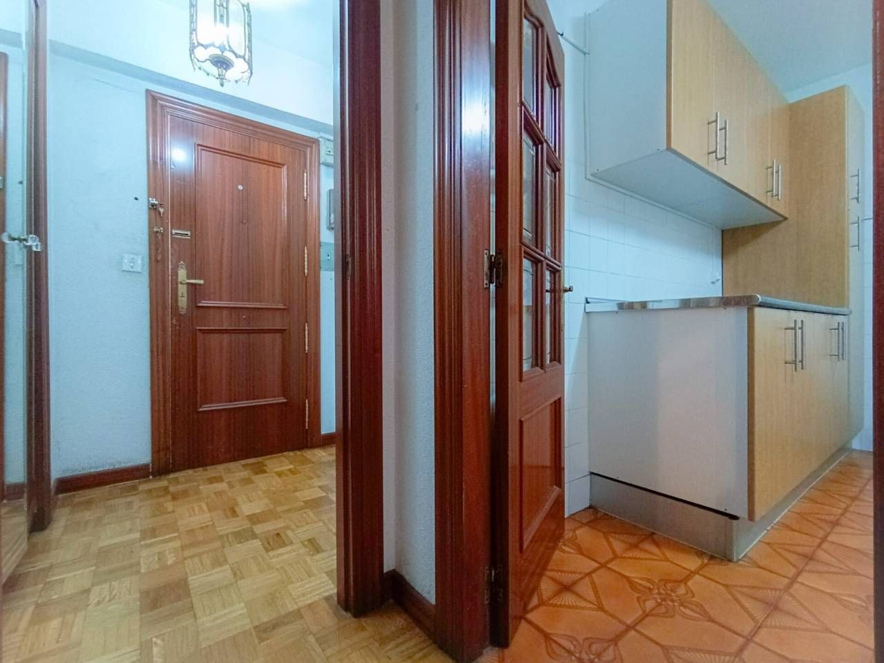 Piso en venta en Calle MARIA AMIGO, Gamonal - San Bruno - G9, Capiscol - Gamonal
