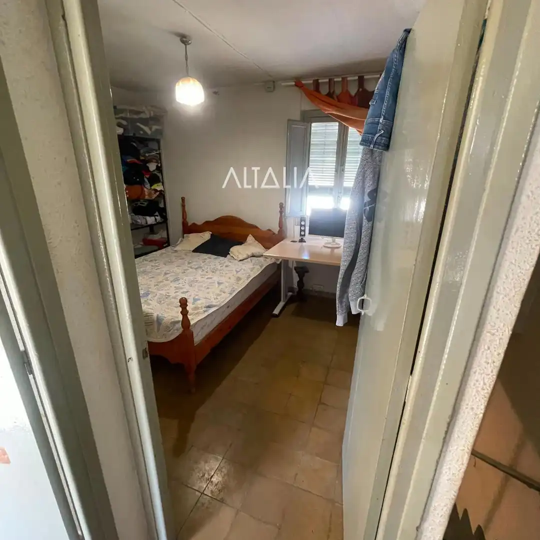 Dormitori de Casa adosada en venda en Cuenca amb Terrassa