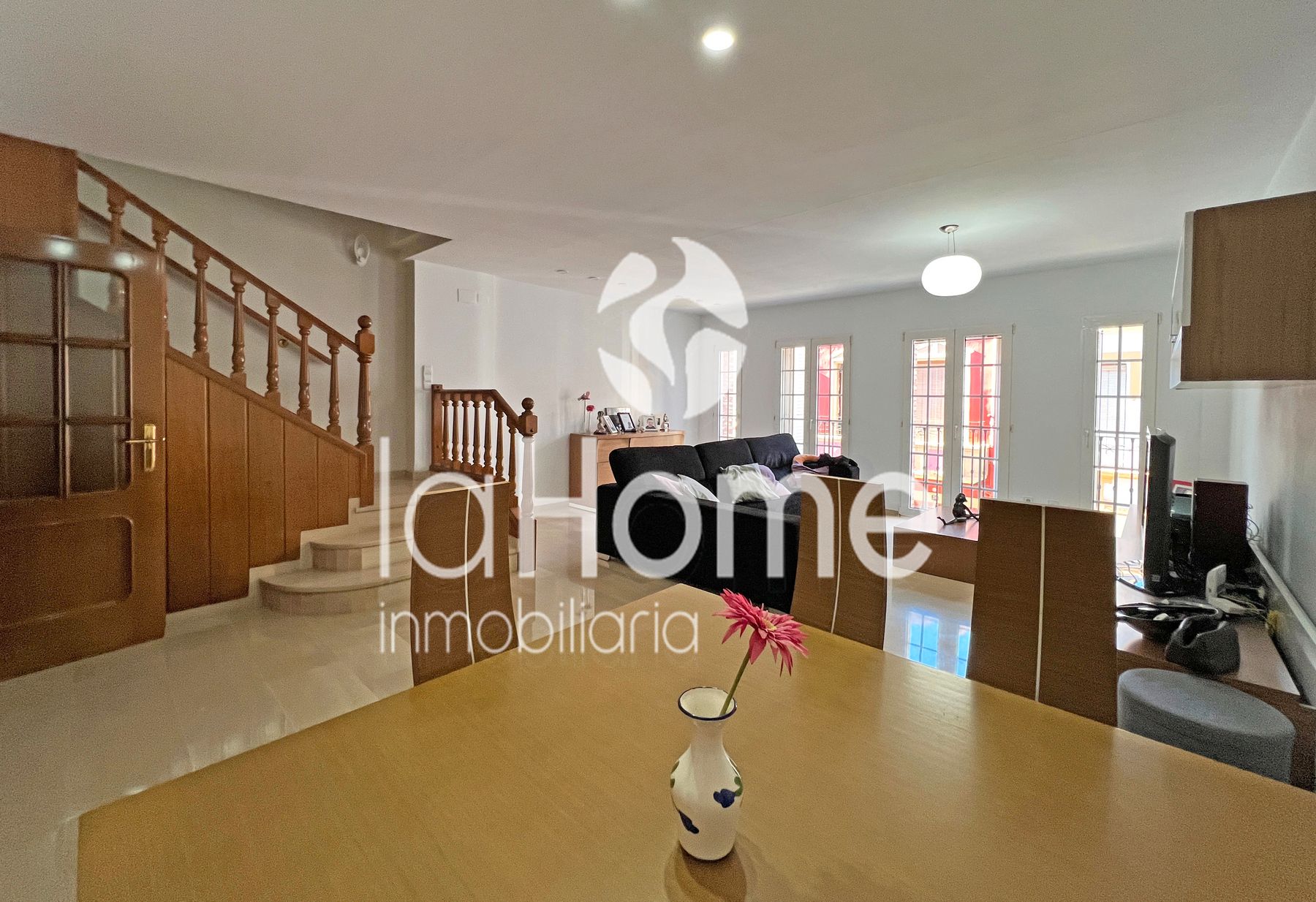 Sala d'estar de Casa o xalet en venda en Riba-roja de Túria amb Aire condicionat, Calefacció i Terrassa