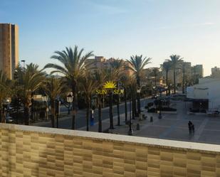 Vista exterior de Apartament de lloguer en La Manga del Mar Menor amb Terrassa, Moblat i Forn