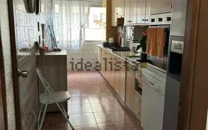 Kitchen of Flat for sale in  Valencia Capital  with Air Conditioner and Balcony