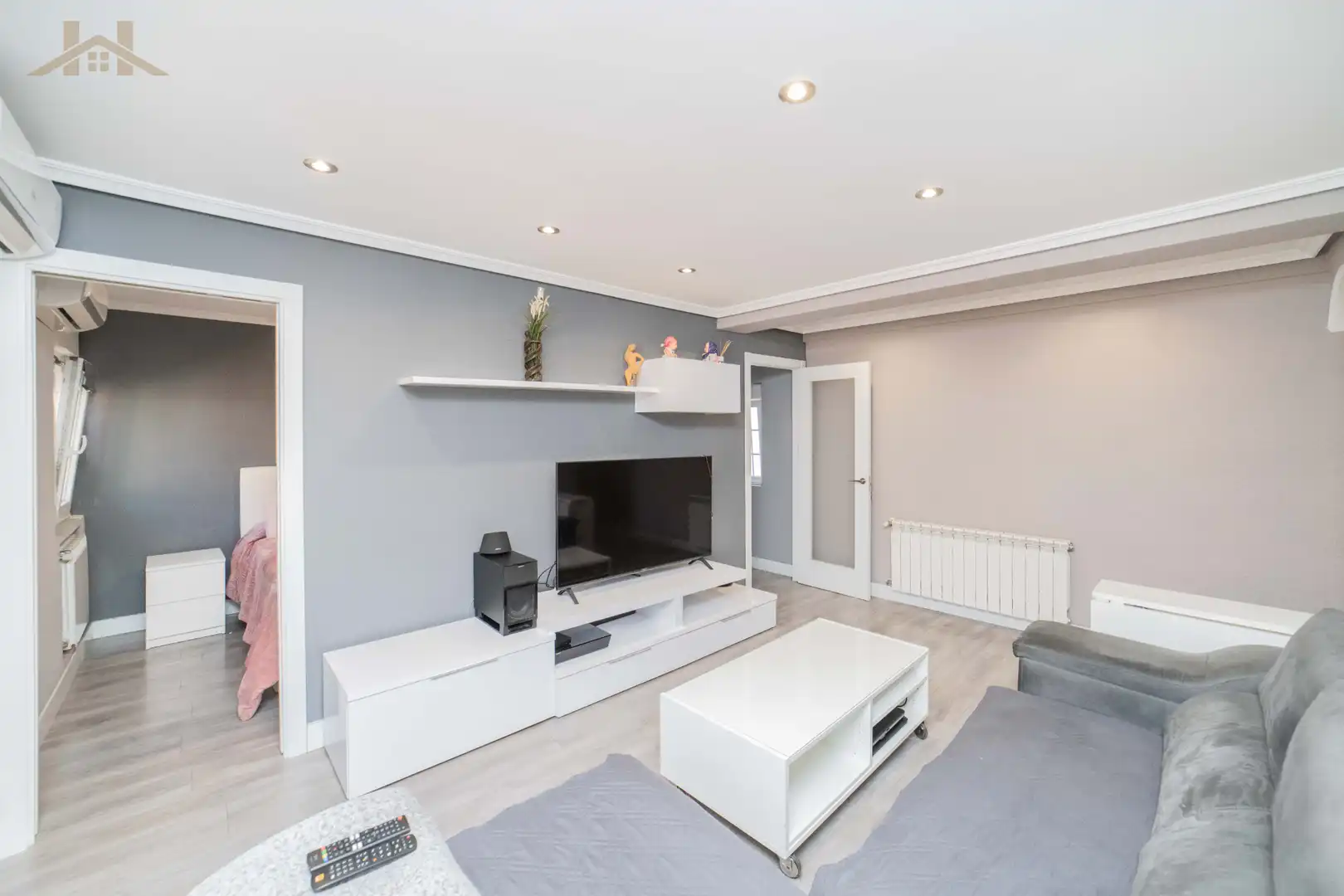 Living room of Flat for sale in Madrid  with Air Conditioner and Heating