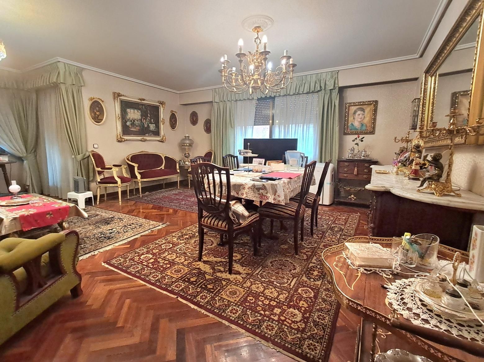 Comedor de Piso en venta en  Madrid Capital con Aire acondicionado, Jardín privado y Terraza