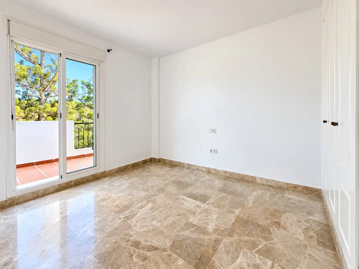 Adosado con piscina en venta en Nueva Andalucía, imagen 17