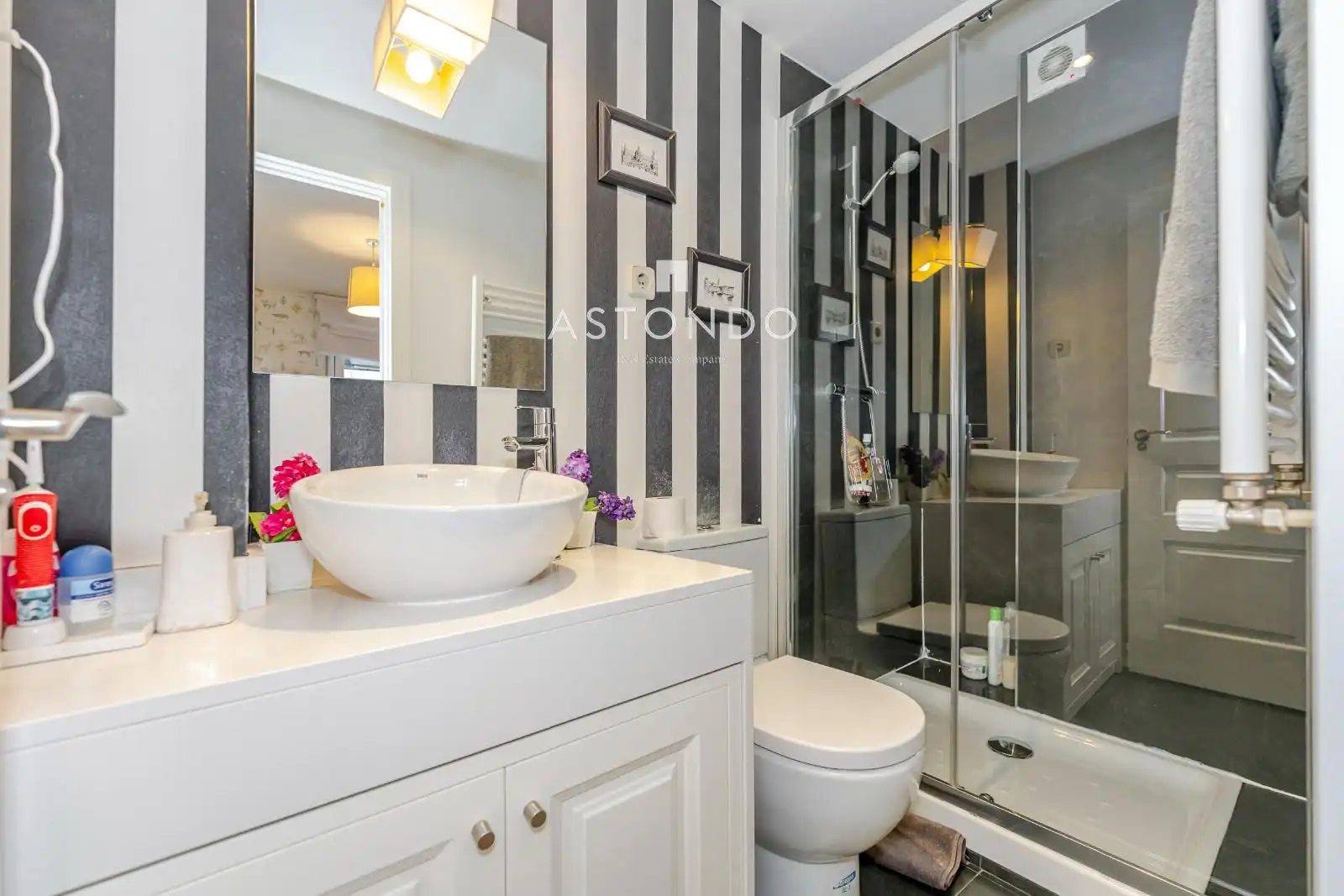 Bathroom of Flat for sale in Hortaleza