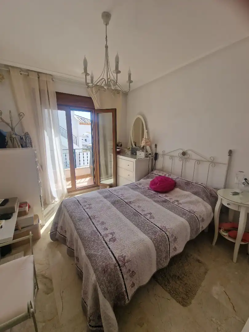 Dormitori de Casa adosada en venda en Orihuela amb Aire condicionat, Jardí privat i Terrassa