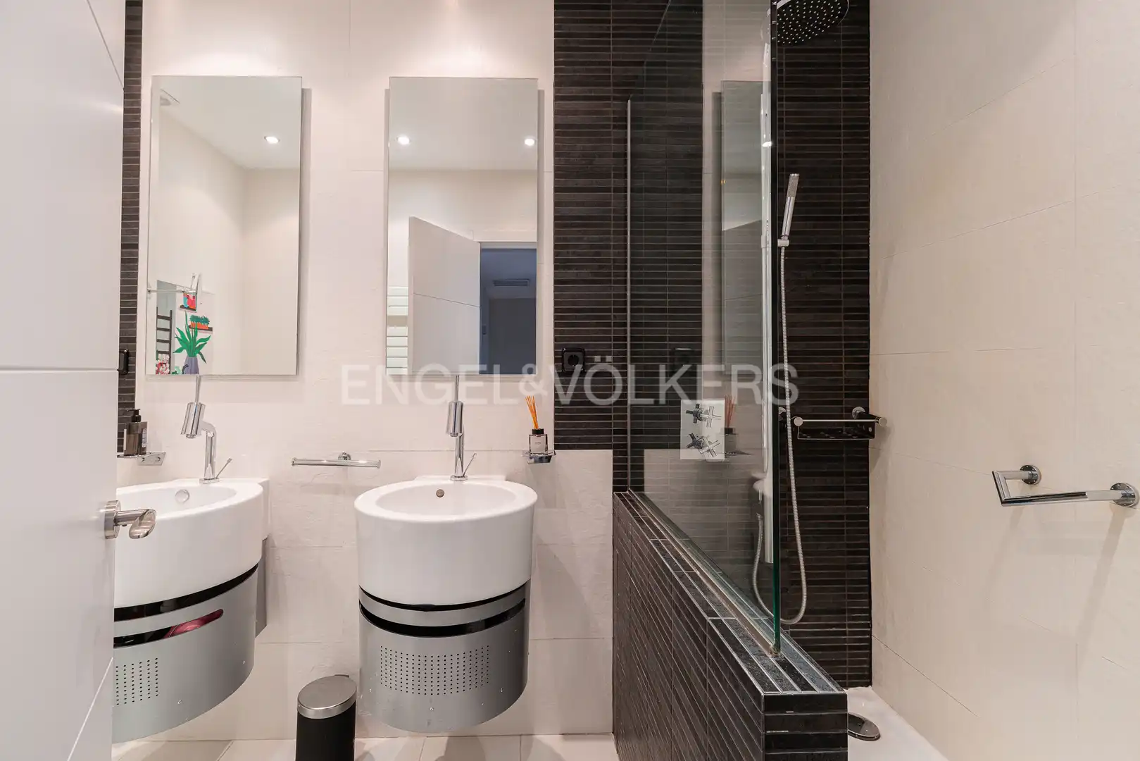 Bathroom of Attic for sale in Las Rozas de Madrid  with Air Conditioner, Heating and Terrace