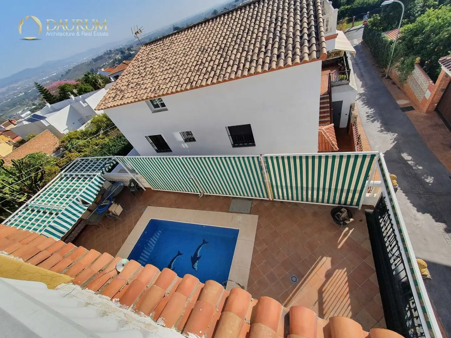 Vista exterior de Casa o chalet en venta en Alhaurín de la Torre con Aire acondicionado, Terraza y Trastero