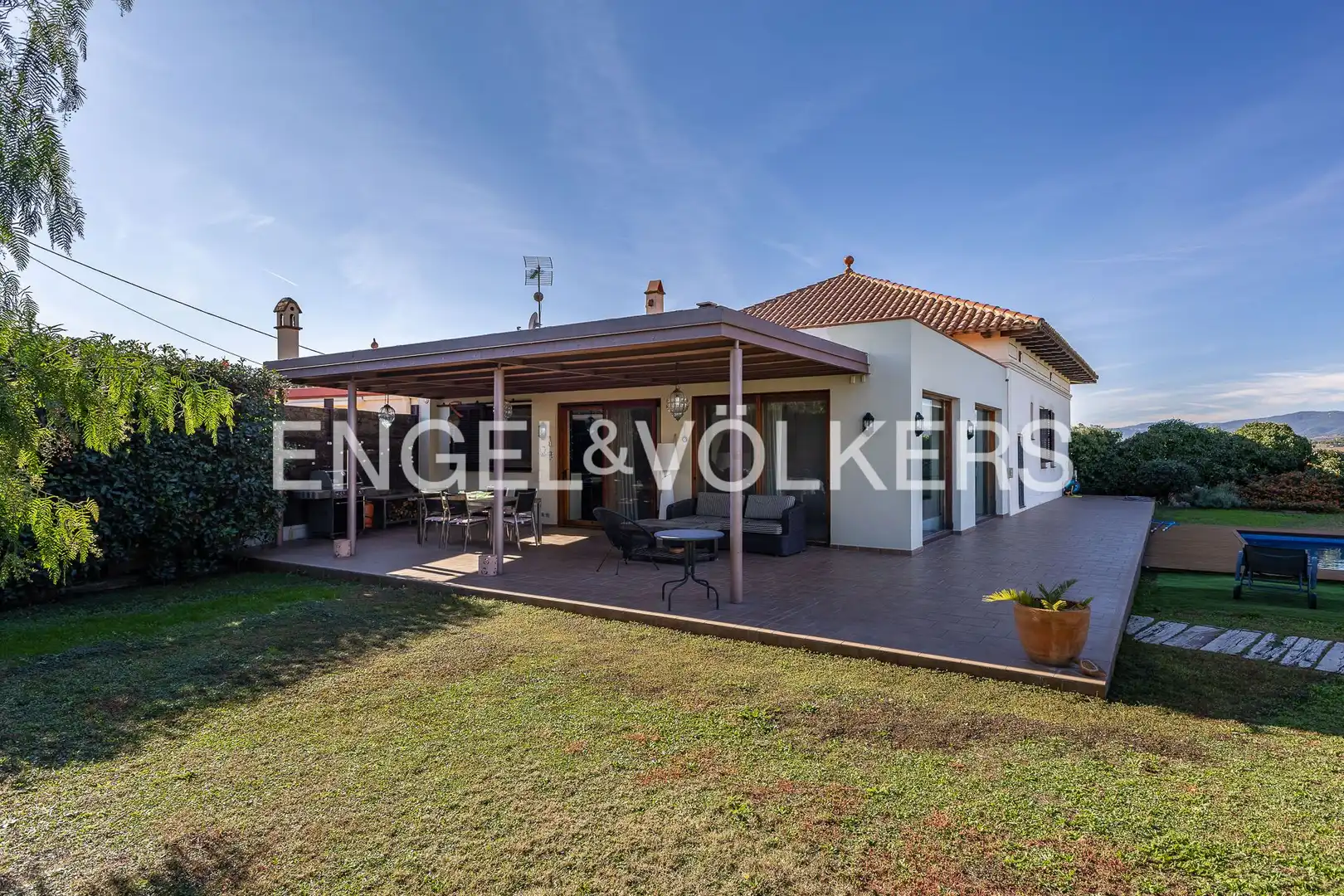 Exterior view of Houses for sale in Les Franqueses del Vallès  with Air Conditioner, Heating and Private garden