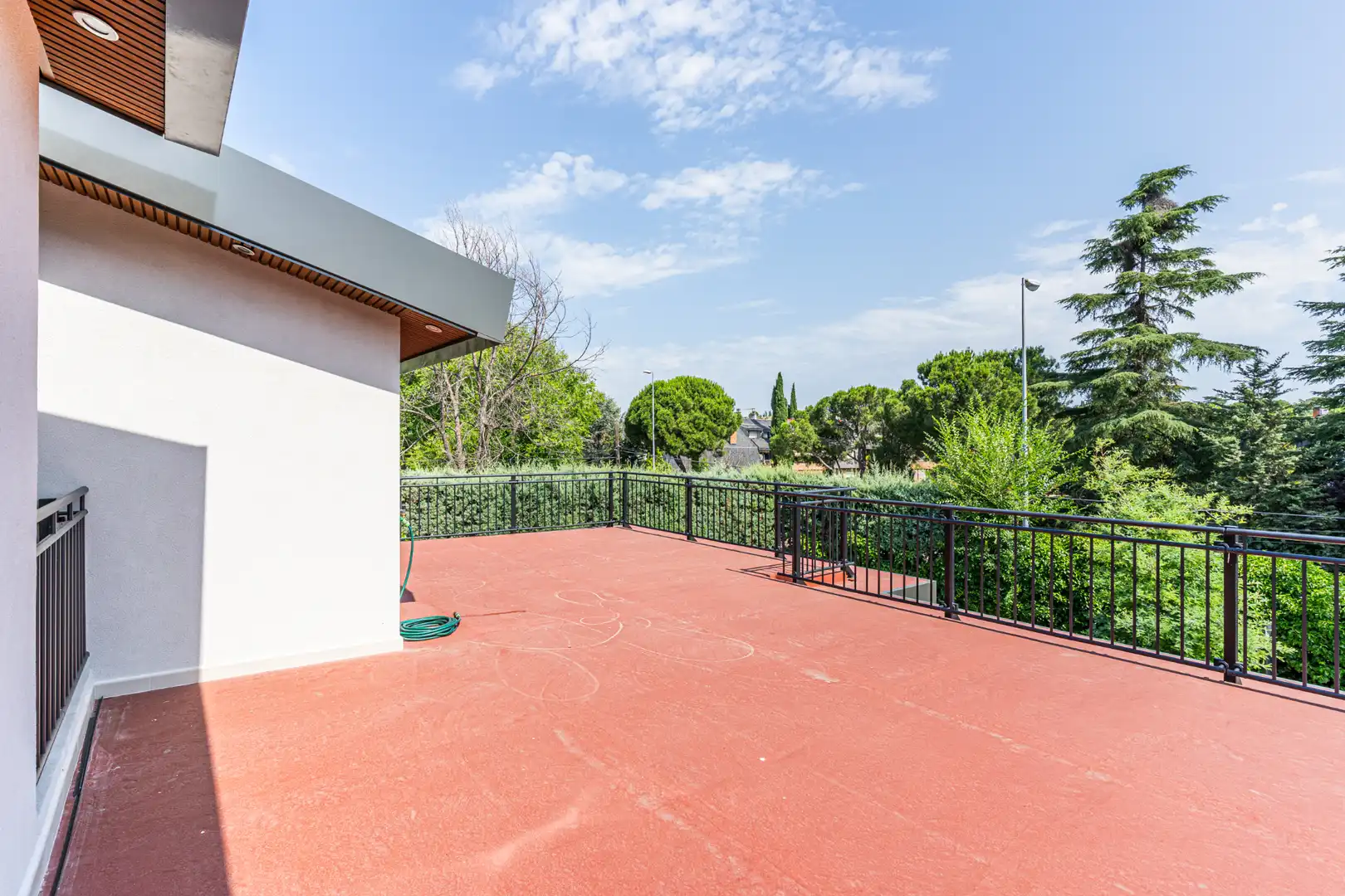 Terrace of Houses for sale in Majadahonda  with Air Conditioner, Heating and Private garden