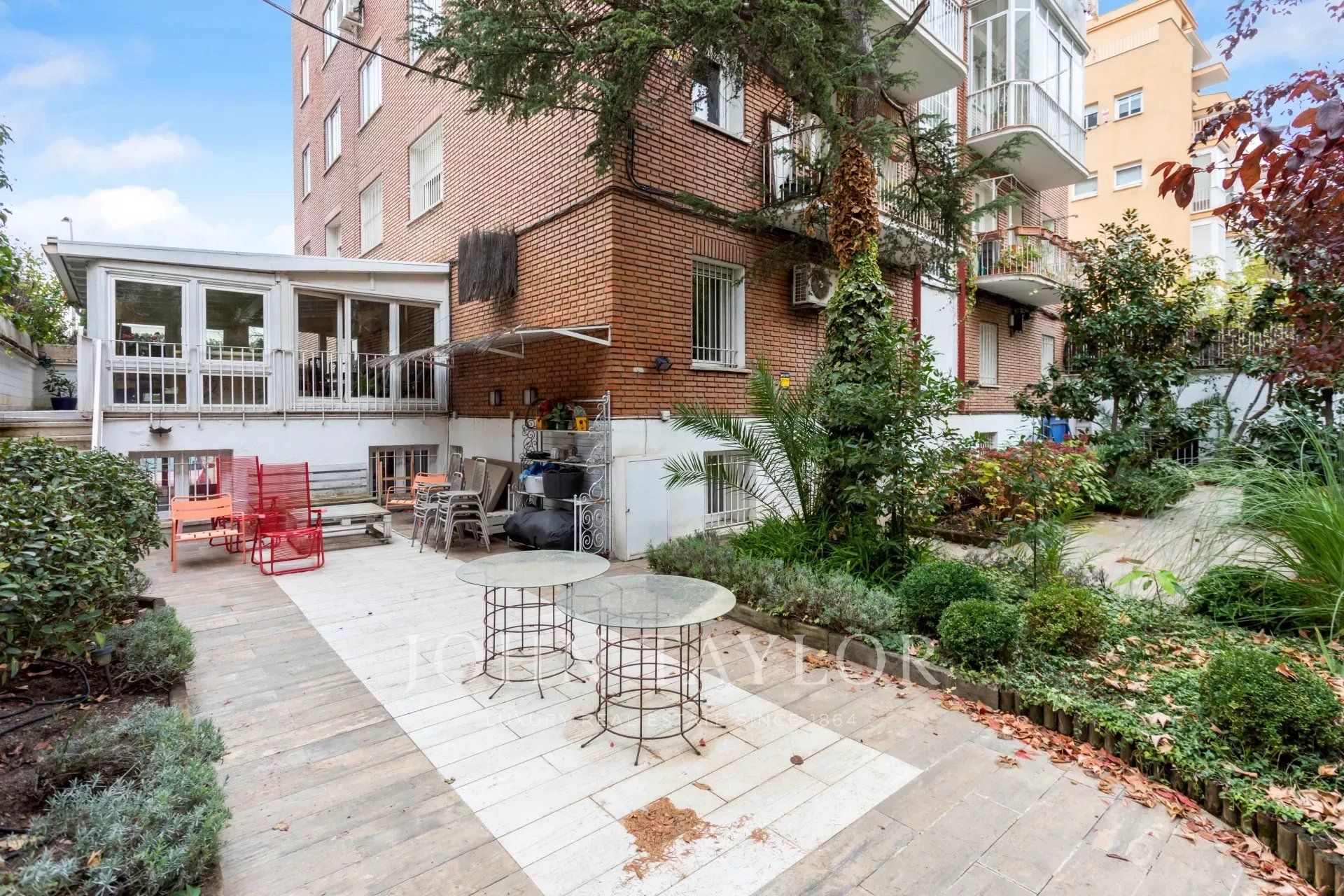 Terrace of Duplex for sale in  Madrid Capital  with Air Conditioner, Heating and Private garden