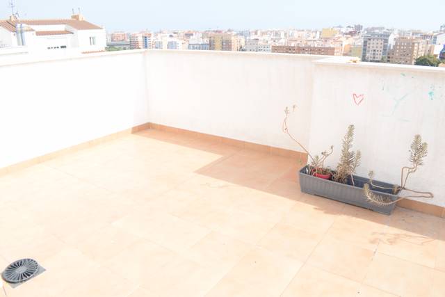 Piso en Venta en Carrer de la Vall d'Uixó en Mestrets