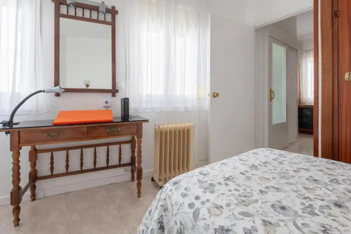 Dormitori de Casa o xalet de lloguer en Madrid amb Moblat, Forn i Rentadora