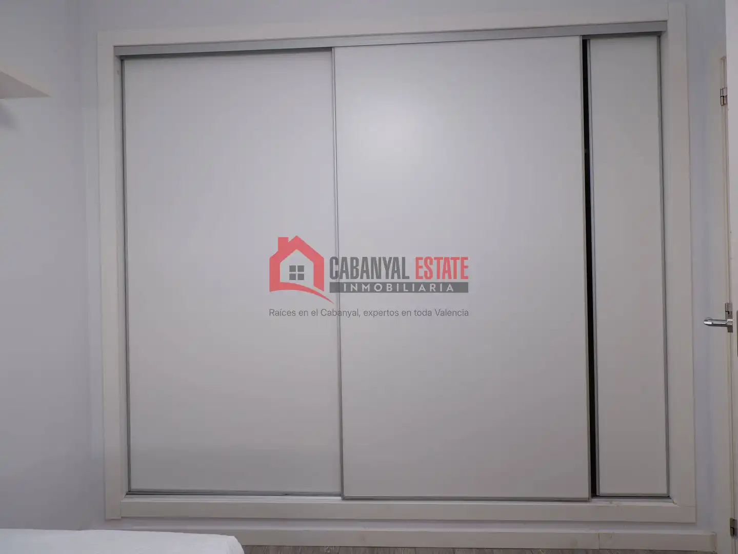 Habitación de Apartamento en venta en Valencia con Aire acondicionado y Balcón