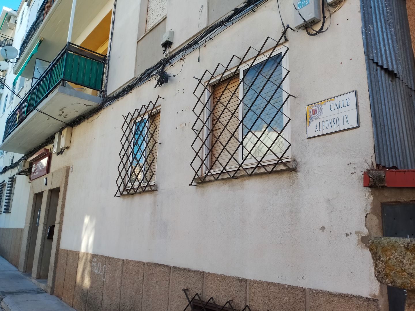 Vista exterior de Oficina de lloguer en Cáceres Capital