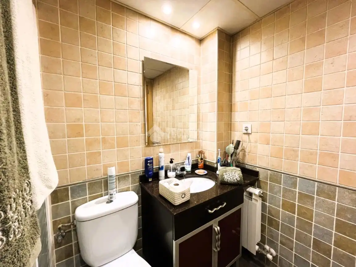 Badezimmer von Wohnung zum Verkauf in Zaragoza mit Klimaanlage, Heizung und Terrasse