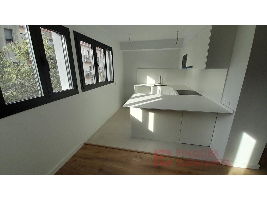 Kitchen of Flat for sale in Girona Capital  with Air Conditioner and Terrace