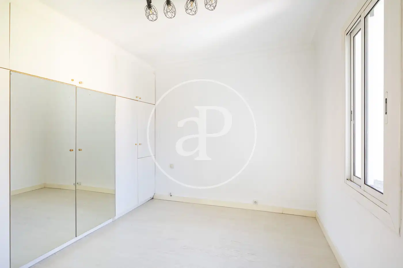 Bedroom of Flat for sale in Barcelona  with Air Conditioner and Heating