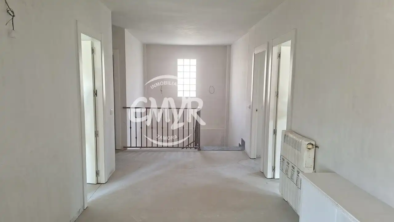 Casa o chalet en venta en Coreses con Calefacción y Jardín privado