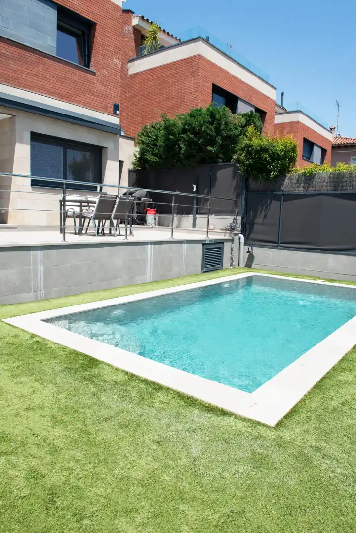 Piscina de Casa o chalet en venta en Alella con Aire acondicionado, Calefacción y Jardín privado