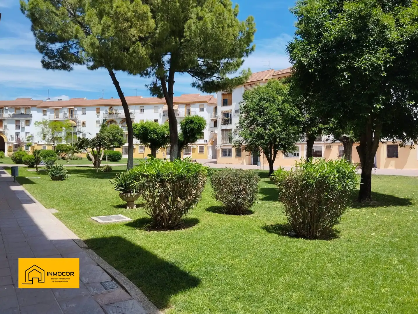 Piso con ascensor en venta en Avenida de los Almogávares 20