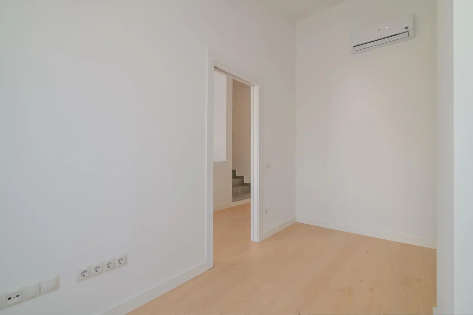 Penthouse with terrace for sale in Carrer Victòria 95, imagen 50